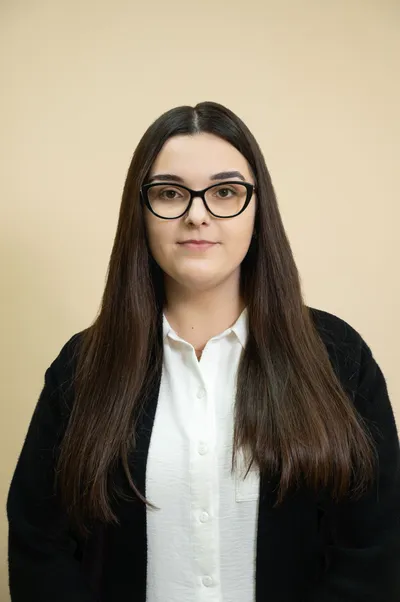 Яна Стефанишин