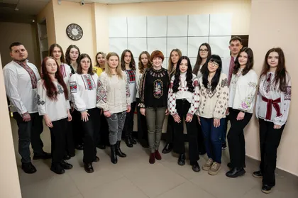 YOLO school photo 80